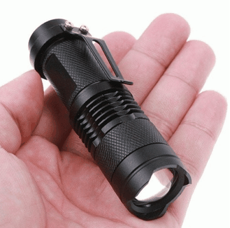 LED UV vojenská baterka nabíjateľná zoom, 10cm